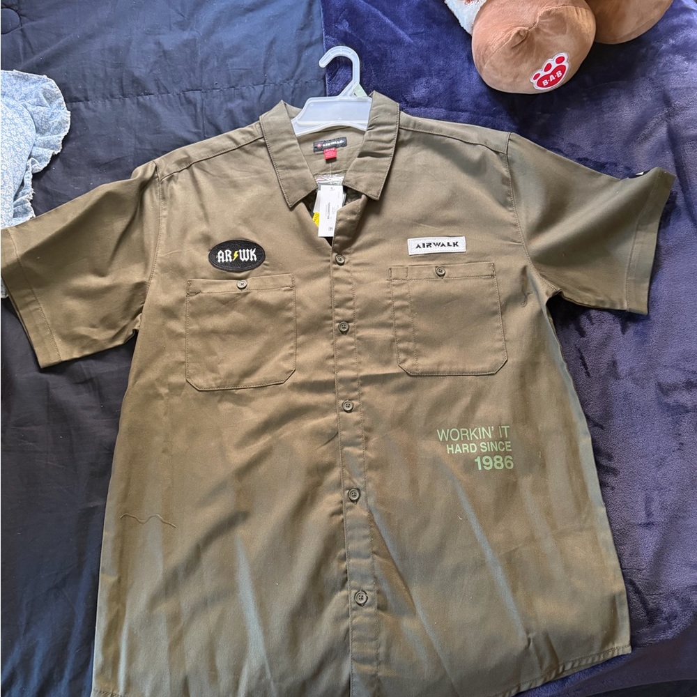 Airwalk Olive Short-Sleeve Button-Front Work Shirt